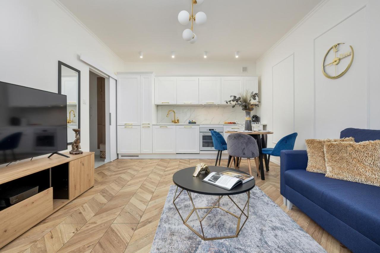 Beautiful One Bedroom Apartment Zamkowa By Rent Like Home Gdańsk Eksteriør billede