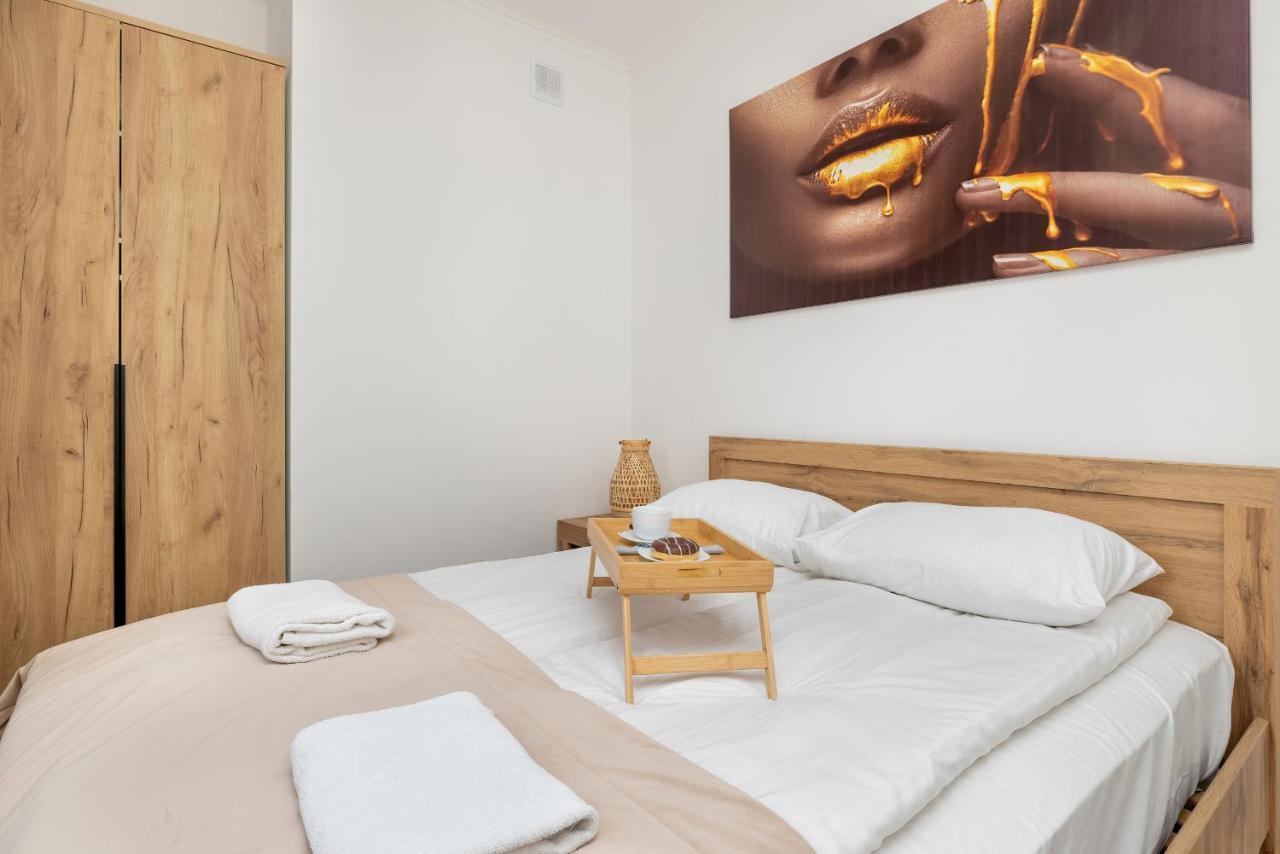 Beautiful One Bedroom Apartment Zamkowa By Rent Like Home Gdańsk Eksteriør billede