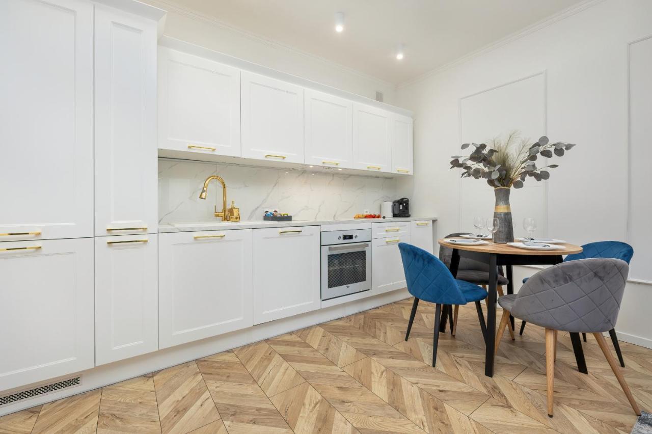 Beautiful One Bedroom Apartment Zamkowa By Rent Like Home Gdańsk Eksteriør billede