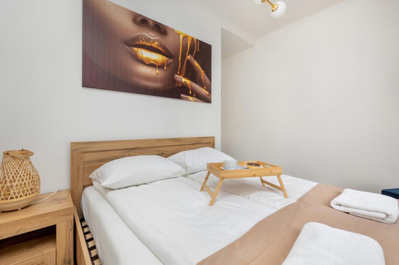 Beautiful One Bedroom Apartment Zamkowa By Rent Like Home Gdańsk Eksteriør billede